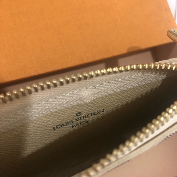 Louis Vuitton Key Pouch Cles Damier Azur - Picture 6 of 9